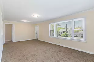 378 Council Trail, Lake in the Hills, IL 60156 - Photo 9