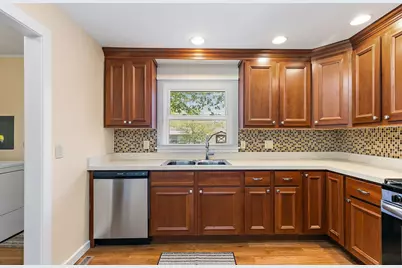 378 Council Trail, Lake in the Hills, IL 60156 - Photo 7