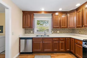 378 Council Trail, Lake in the Hills, IL 60156 - Photo 7