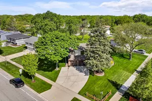 1214 Milton Ln, Schaumburg, IL 60193 - Photo 3