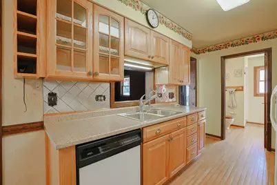1057 Cedar Lane, Elk Grove Village, IL 60007 - Photo 11