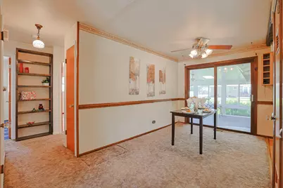 1057 Cedar Lane, Elk Grove Village, IL 60007 - Photo 7