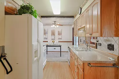 1057 Cedar Lane, Elk Grove Village, IL 60007 - Photo 13