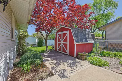 1057 Cedar Lane, Elk Grove Village, IL 60007 - Photo 31