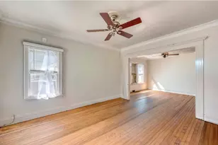 10204 S Lafayette Ave, Chicago, IL 60628 - Photo 5