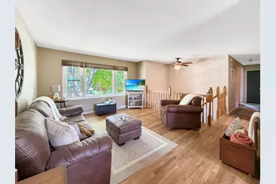 1939 Revere Street, Freeport, IL 61032 - Photo 3