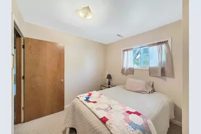 1939 Revere Street, Freeport, IL 61032 - Photo 15