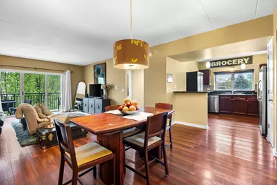 655 Perrie Drive #206, Elk Grove Village, IL 60007 - Photo 5
