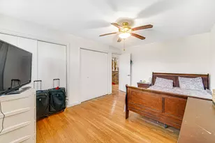 9351 Lady Bird Ln, Des Plaines, IL 60016 - Photo 13