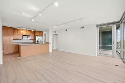 9715 Woods Drive #1008, Skokie, IL 60077 - Photo 11
