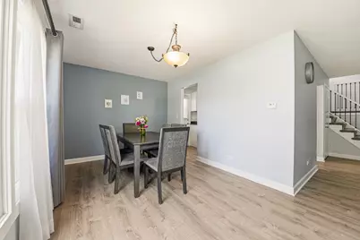 1073 S Finley Road, Lombard, IL 60148 - Photo 5