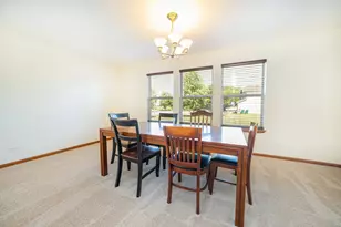 24207 Cedar Creek Ln, Plainfield, IL 60586 - Photo 5
