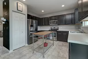 1809 Wesley Ct, Joliet, IL 60431 - Photo 5