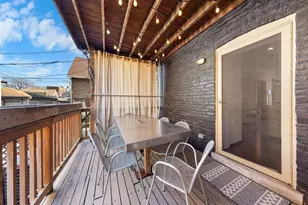 2334 W Medill Ave, Chicago, IL 60647 - Photo 11