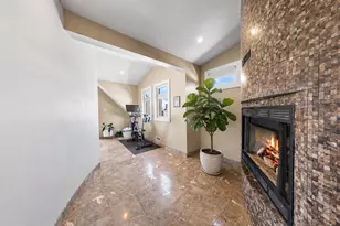 2334 W Medill Ave, Chicago, IL 60647 - Photo 17