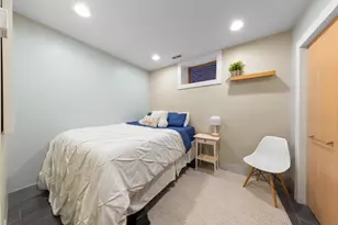 2334 W Medill Ave, Chicago, IL 60647 - Photo 33
