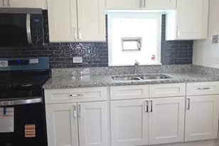 10118 S Luella Ave, Chicago, IL 60617 - Photo 5
