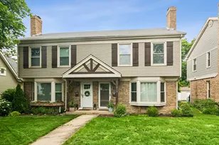 512 E Russell St, Barrington, IL 60010 - Photo 1