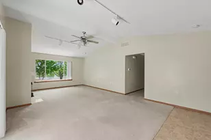 3403 Timberline Dr, Champaign, IL 61822 - Photo 5