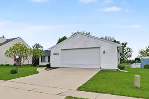 3403 Timberline Dr, Champaign, IL 61822 - Photo 3