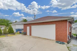 29 W 31st Pl, Steger, IL 60475 - Photo 3