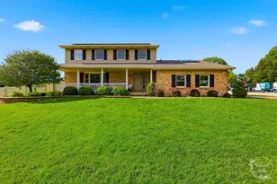 417 N Thames Ct, Bourbonnais, IL 60914 - Photo 1