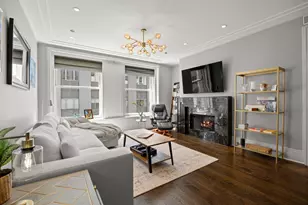 159 E Walton Pl, Chicago, IL 60611 - Photo 5