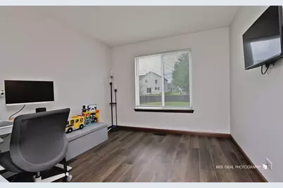 992 Mackenzie Drive, Antioch, IL 60002 - Photo 9