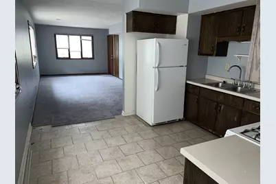 1809 E Washington Street #2, Joliet, IL 60433 - Photo 3
