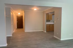 264 E Bailey Rd, Naperville, IL 60565 - Photo 5