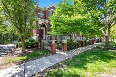 1127 Gilbert Avenue #1127, Downers Grove, IL 60515 - Photo 1
