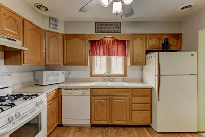 3037 Enterprise Park Avenue, South Chicago Heights, IL 60411 - Photo 3