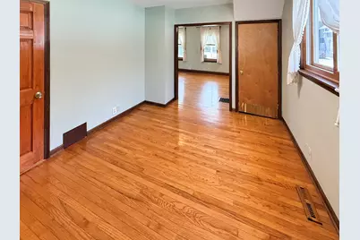 511 Chestnut Street, Waukegan, IL 60085 - Photo 5