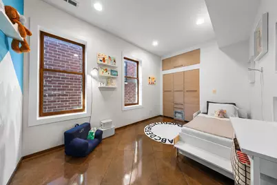 2334 W Medill Avenue, Chicago, IL 60647 - Photo 15