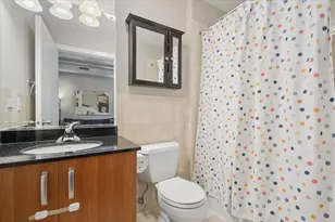4751 N Artesian Ave, Chicago, IL 60625 - Photo 15