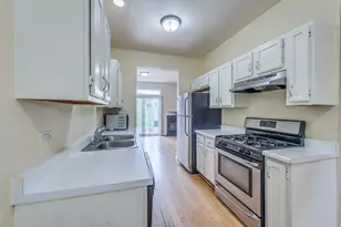 973 Mesa Dr, Lake in the Hills, IL 60156 - Photo 7