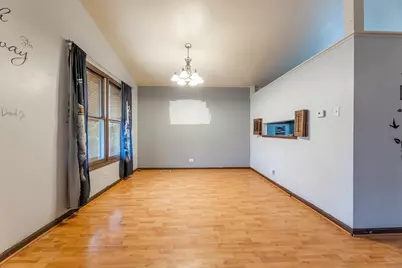 7719 S Merrill Avenue, Chicago, IL 60649 - Photo 3