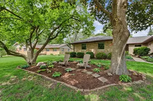 1406 Maywood Dr, Champaign, IL 61821 - Photo 3