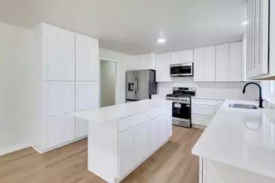4505 Winchester Avenue, Lisle, IL 60532 - Photo 11