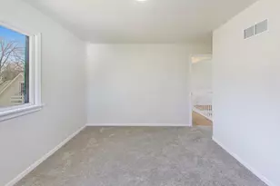 4505 Winchester Ave, Lisle, IL 60532 - Photo 31