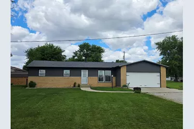 507 Boles Avenue, Chenoa, IL 61726 - Photo 1