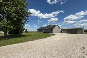 410 S Higgins Rd, Mazon, IL 60444 - Photo 29