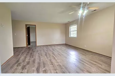 36 Gant Circle #H, Streamwood, IL 60107 - Photo 5