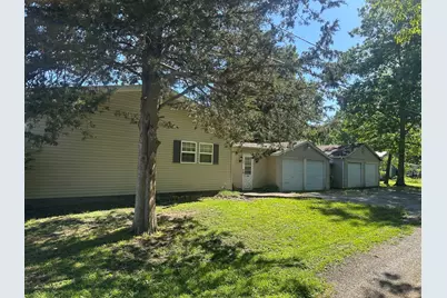 204 W Coal Street, Buckner, IL 62819 - Photo 1