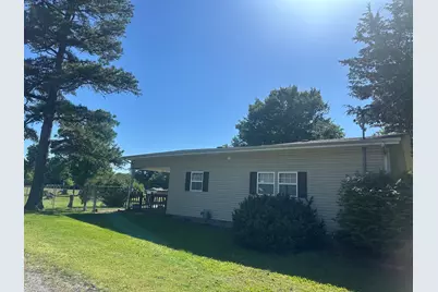 204 W Coal Street, Buckner, IL 62819 - Photo 3