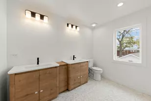 118 N President St, Wheaton, IL 60187 - Photo 23