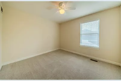 781 Richwood Avenue, Elgin, IL 60124 - Photo 17