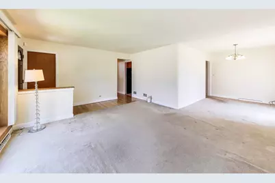 4256 Golf Road, Skokie, IL 60076 - Photo 3