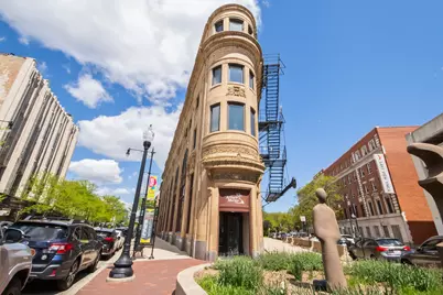 3325 N Lincoln Avenue #304, Chicago, IL 60657 - Photo 3