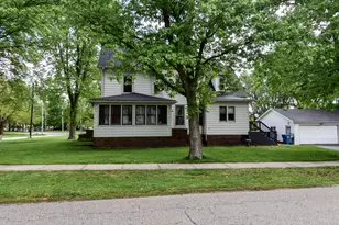 300 N Wolf St, Odell, IL 60460 - Photo 1